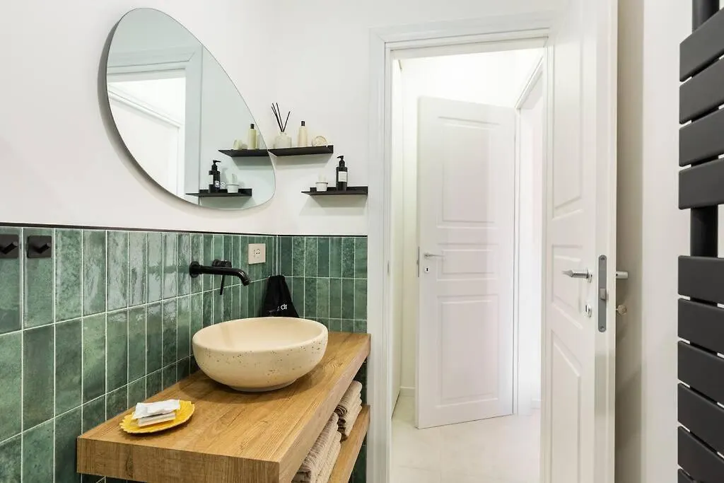 Liam'S Gem Luxury Apartment In Milano
